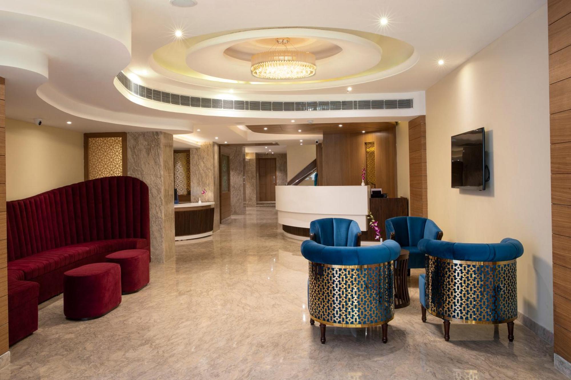 รีเจนตา เซ็นทรัล คาสเซีย ซิรักปุระ จันทิครห์ Hotel Zirakpur ภายนอก รูปภาพ