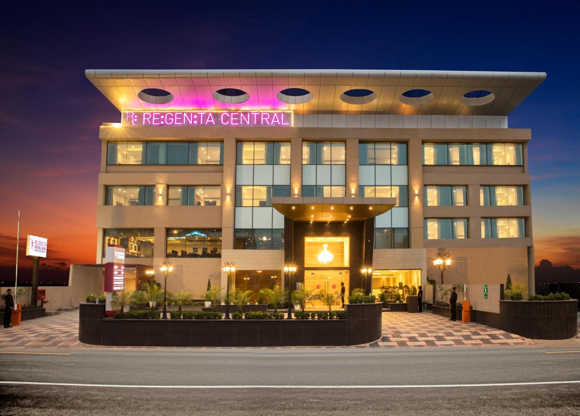 รีเจนตา เซ็นทรัล คาสเซีย ซิรักปุระ จันทิครห์ Hotel Zirakpur ภายนอก รูปภาพ