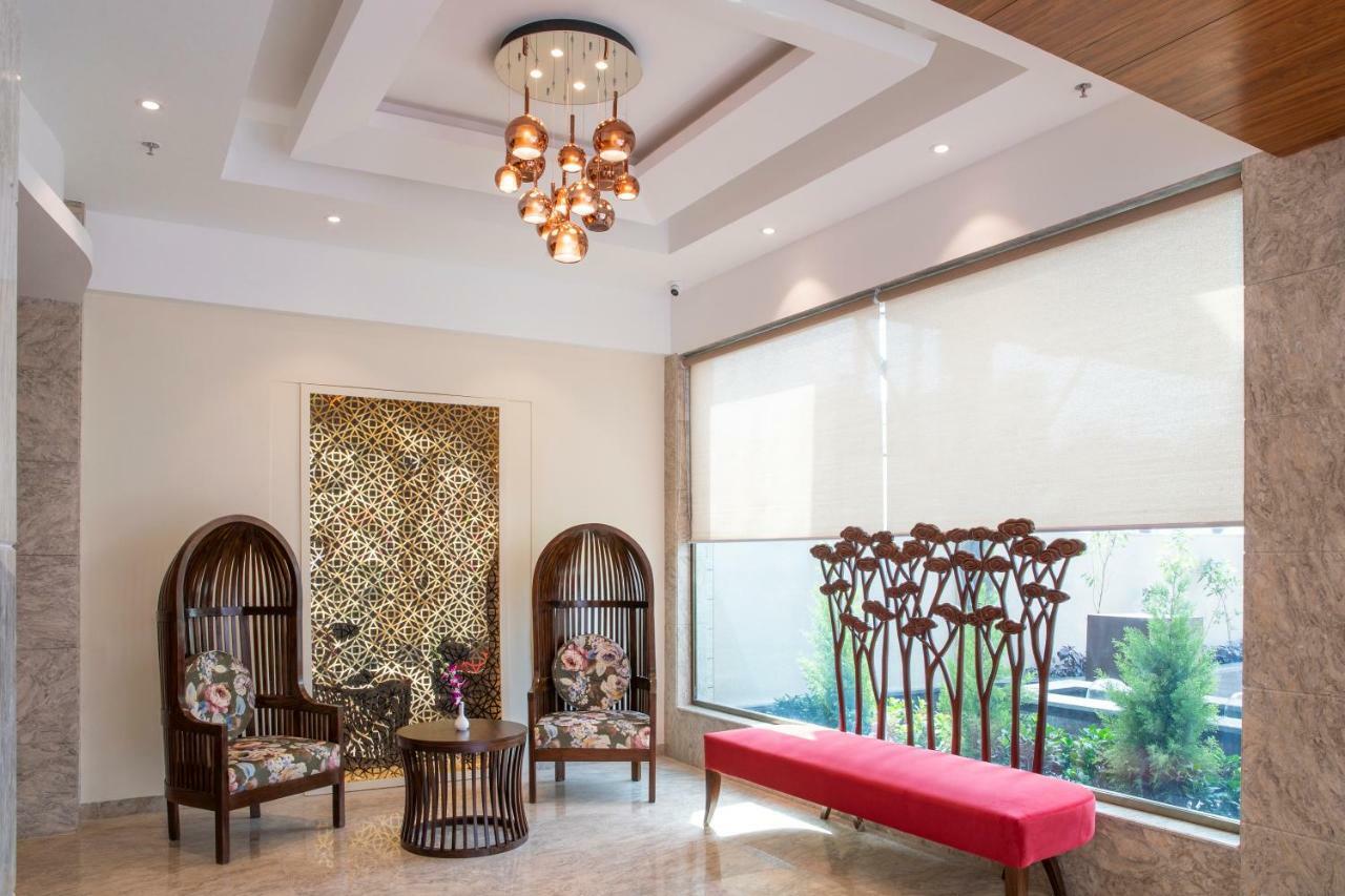 รีเจนตา เซ็นทรัล คาสเซีย ซิรักปุระ จันทิครห์ Hotel Zirakpur ภายนอก รูปภาพ