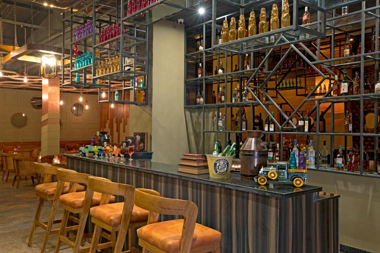 รีเจนตา เซ็นทรัล คาสเซีย ซิรักปุระ จันทิครห์ Hotel Zirakpur ภายนอก รูปภาพ